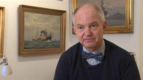 Valuar skyder mod bankers advarsel om høje andelspriser: 'Det .